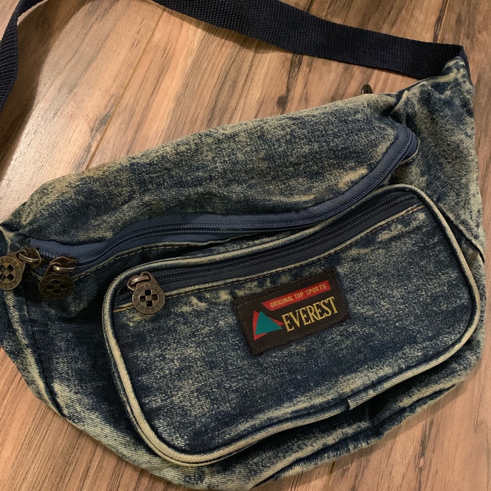 Vintage fanny pac **SOLD**